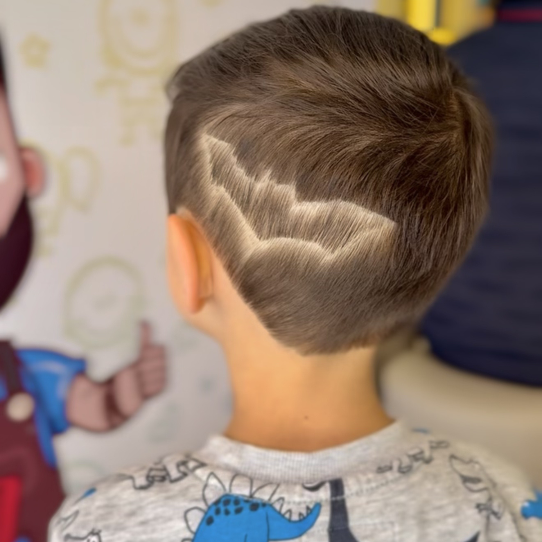 Corte com Desenho Infantil em Curitiba | Salão Tio Ge