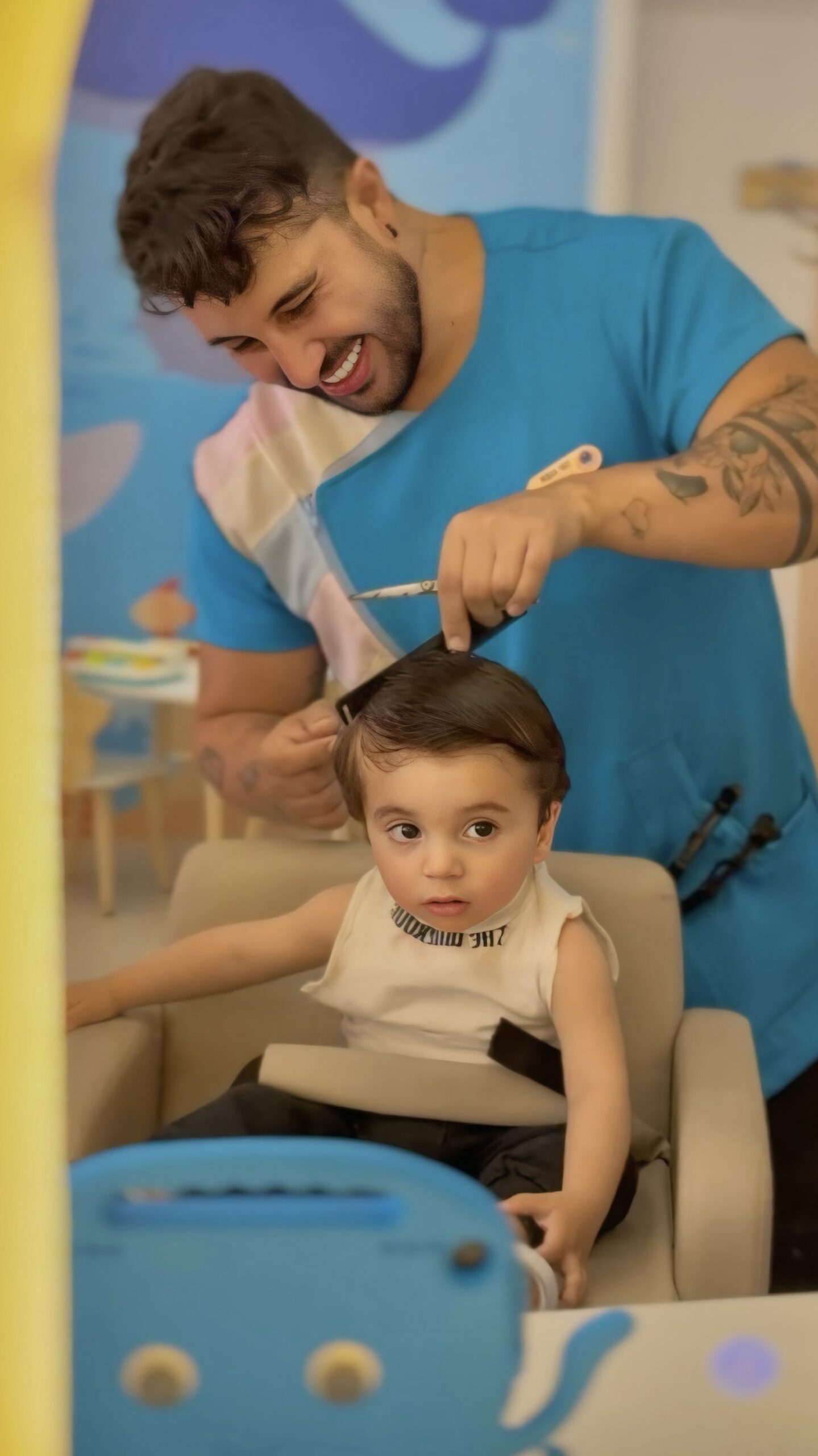 Primeiro Corte de Bebê em Curitiba | Salão Tio Ge Primeiro Corte de Bebê em Curitiba | Salão Tio Ge