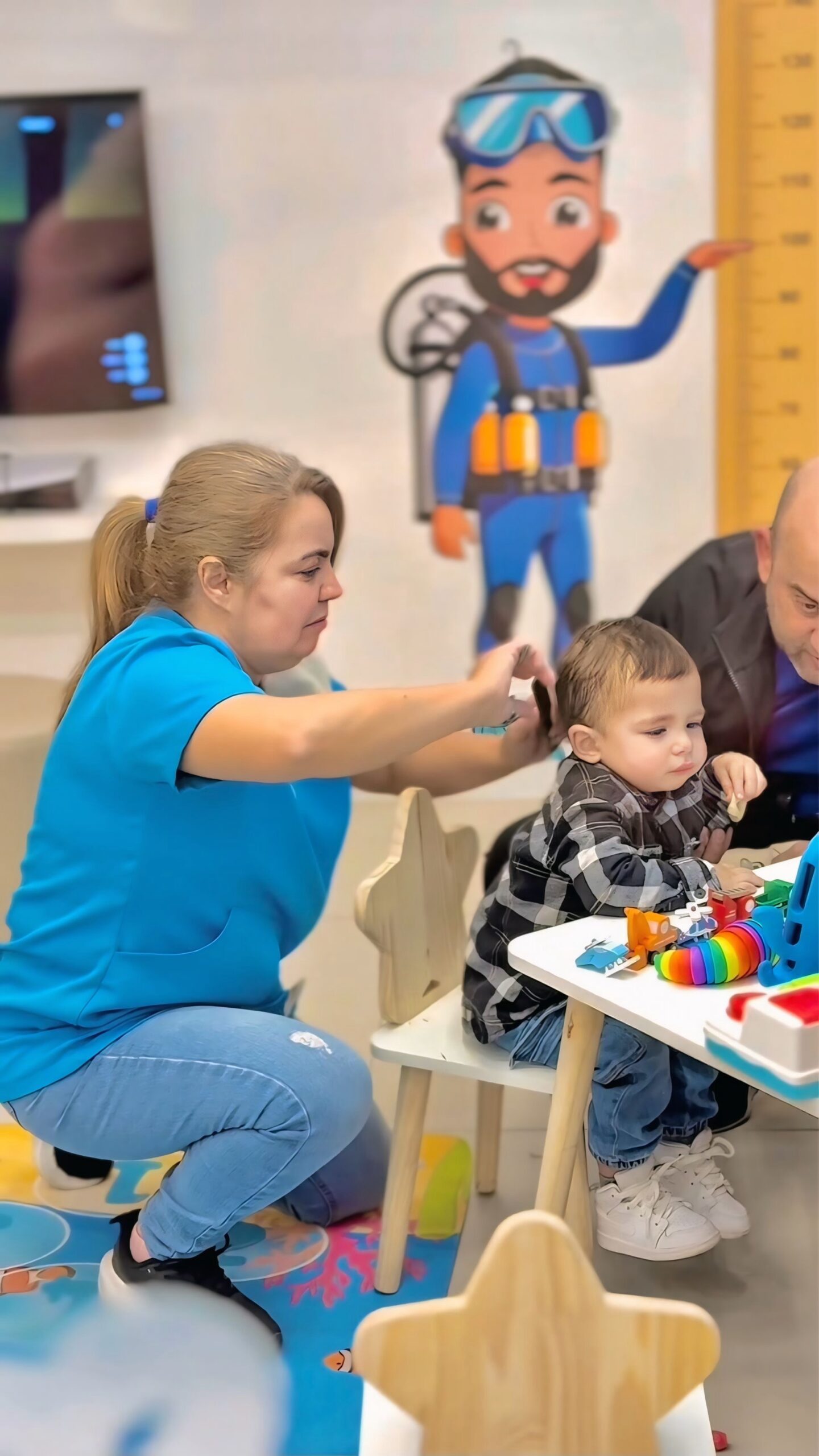 Primeiro Corte de Bebê em Curitiba | Salão Tio Ge Primeiro Corte de Bebê em Curitiba | Salão Tio Ge