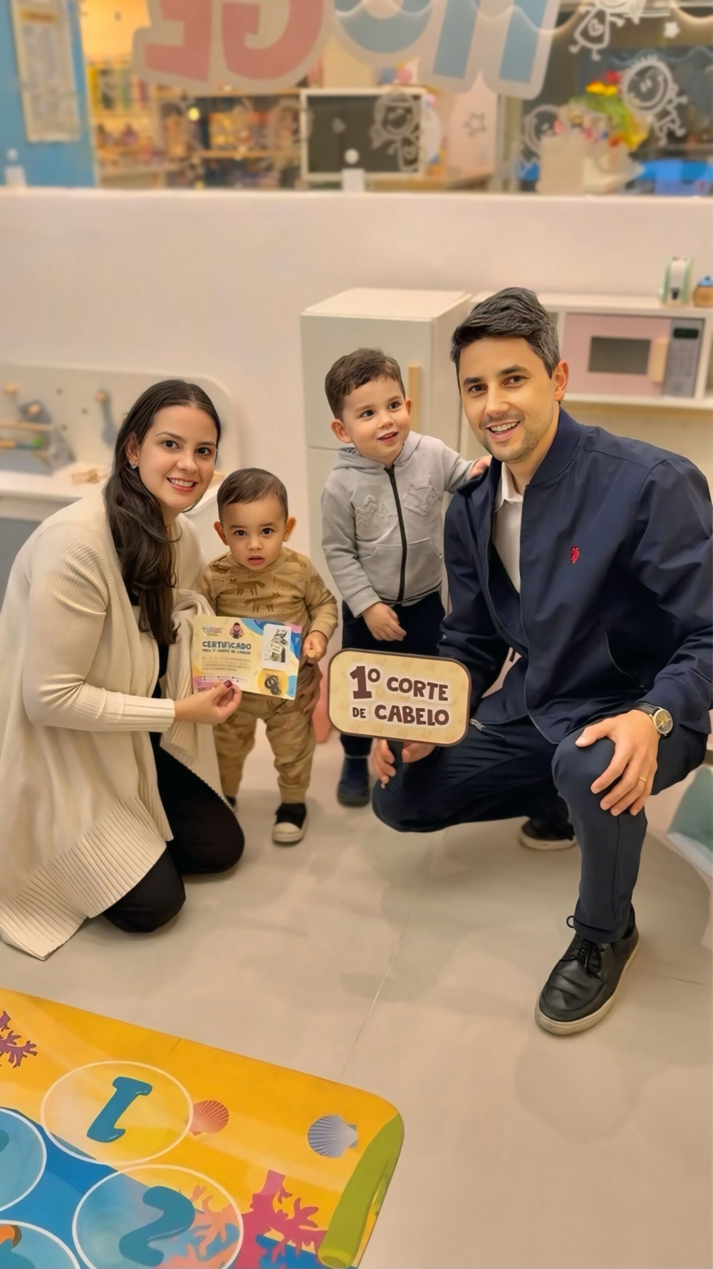 Primeiro Corte de Bebê em Curitiba | Salão Tio Ge Primeiro Corte de Bebê em Curitiba | Salão Tio Ge